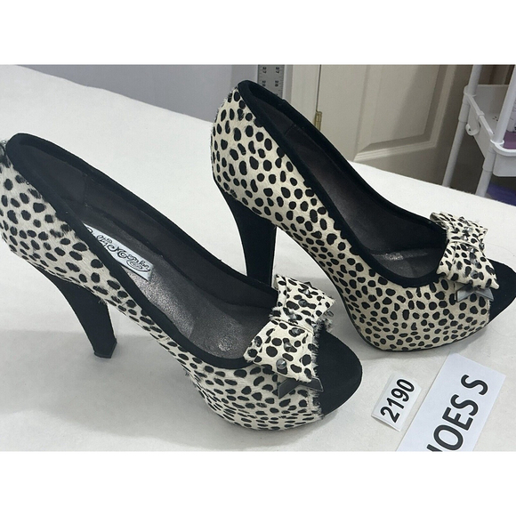Womans Naughty Monkey Ivory Black Polka Dot Platform Pumps Size 8 - Picture 2 of 9